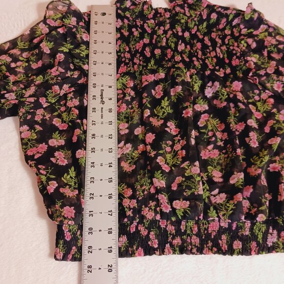Olivaceous Medium Top, Floral, Ruffled, Smocked, Cottage Core, Boho, Blk/Grn/Pnk - Picture 12 of 15